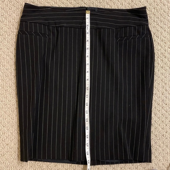 MEXX | Pinstripe Skirt Suit - Size 8 - Picture 12 of 12